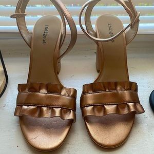 Size 7 Rose Gold Indigo Rd. Strappy sandals